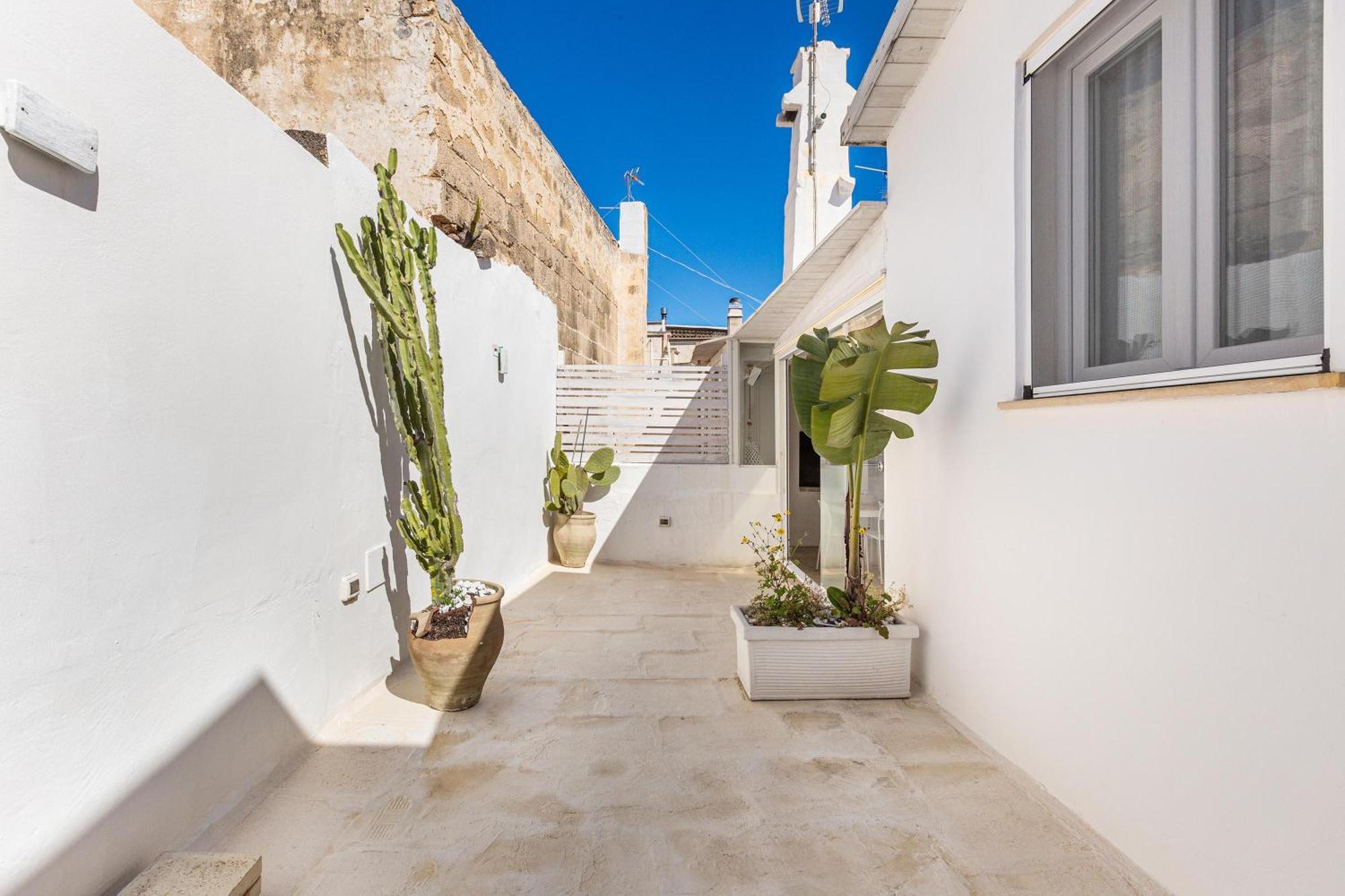Bed and Breakfast Clara Domus Gallipoli Exterior foto